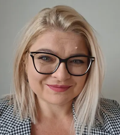 Katarzyna Piwowar PSYCHOLOGICZNA PRZYSTAŃ